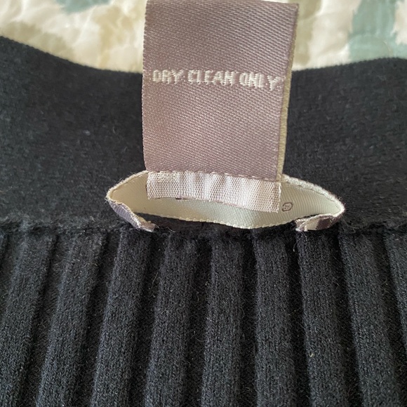 Black Kenar sweater with attached belt size Large - Picture 4 of 7